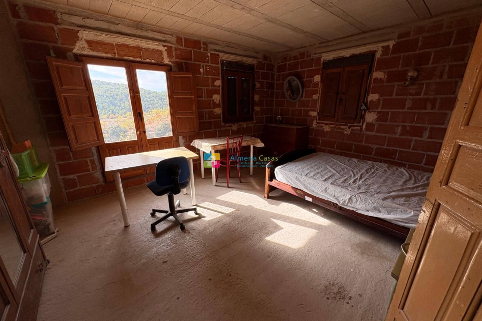 6 bedroom Finca/Country House for sale in Oria with pool - € 199,950 (Ref: 9713443)