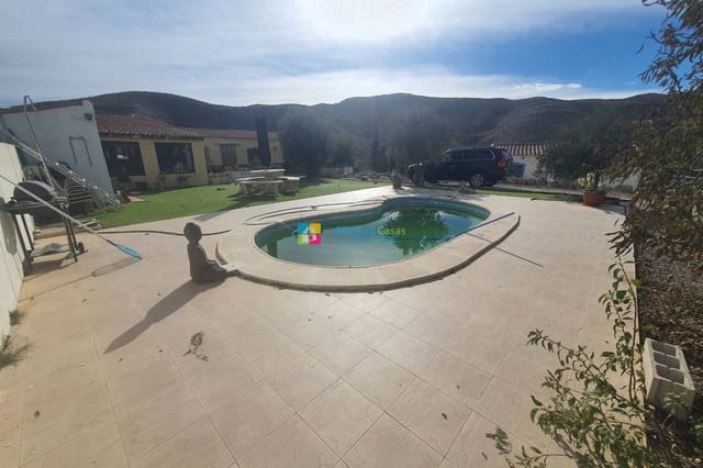 4 bedroom Villa for sale in Albox with pool - € 174,995 (Ref: 9713446)