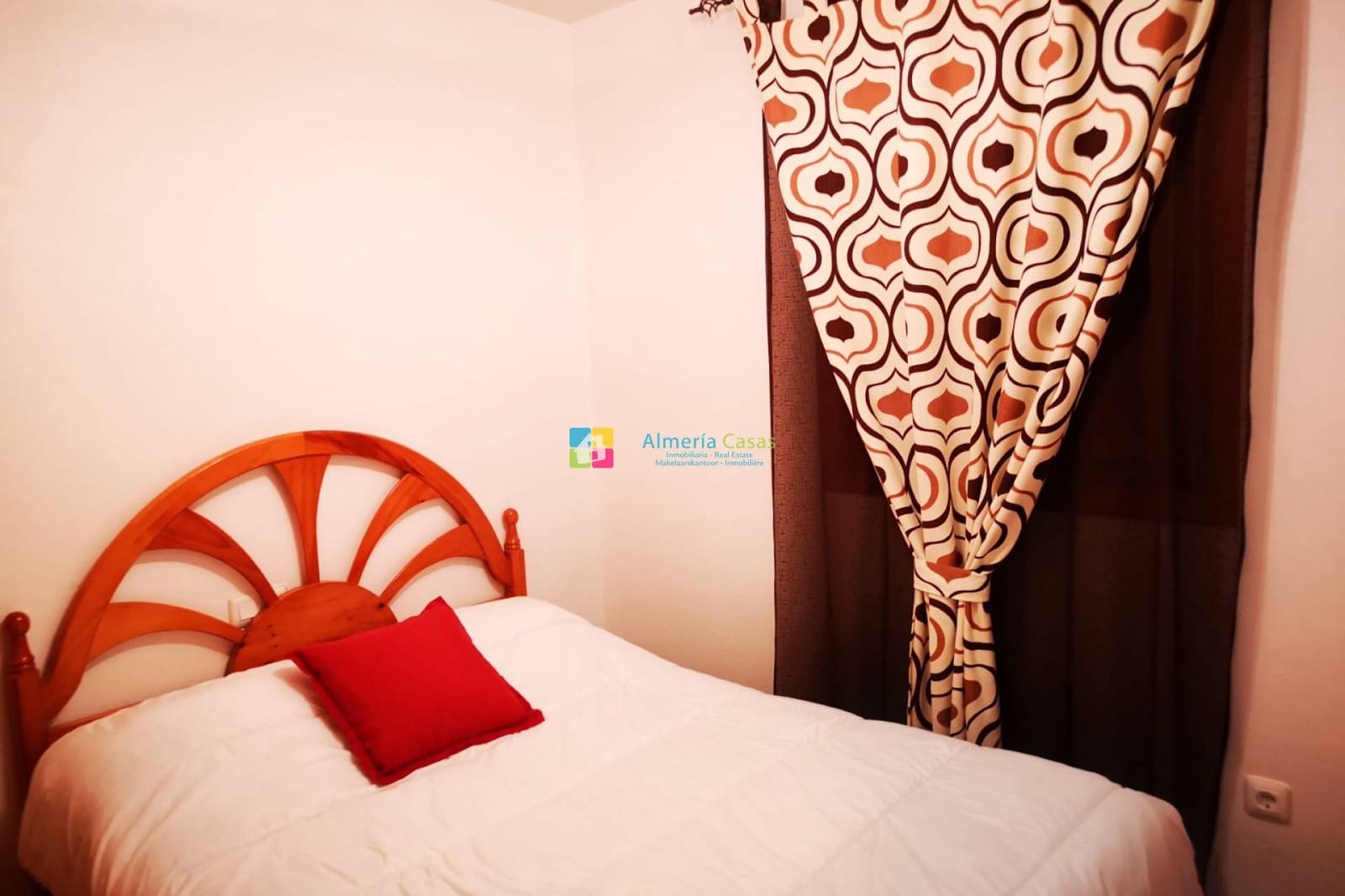 3 chambre Maison de Ville à vendre à Urracal - 80 000 € (Ref: 9713447)