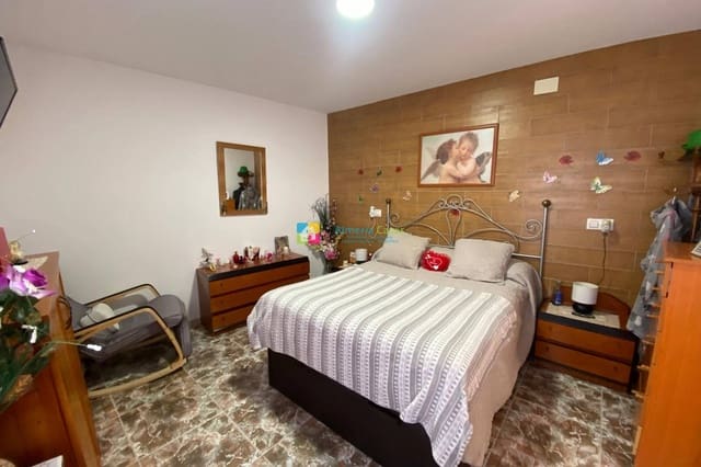 4 bedroom Townhouse for sale in Lúcar - € 75,000 (Ref: 9713849)