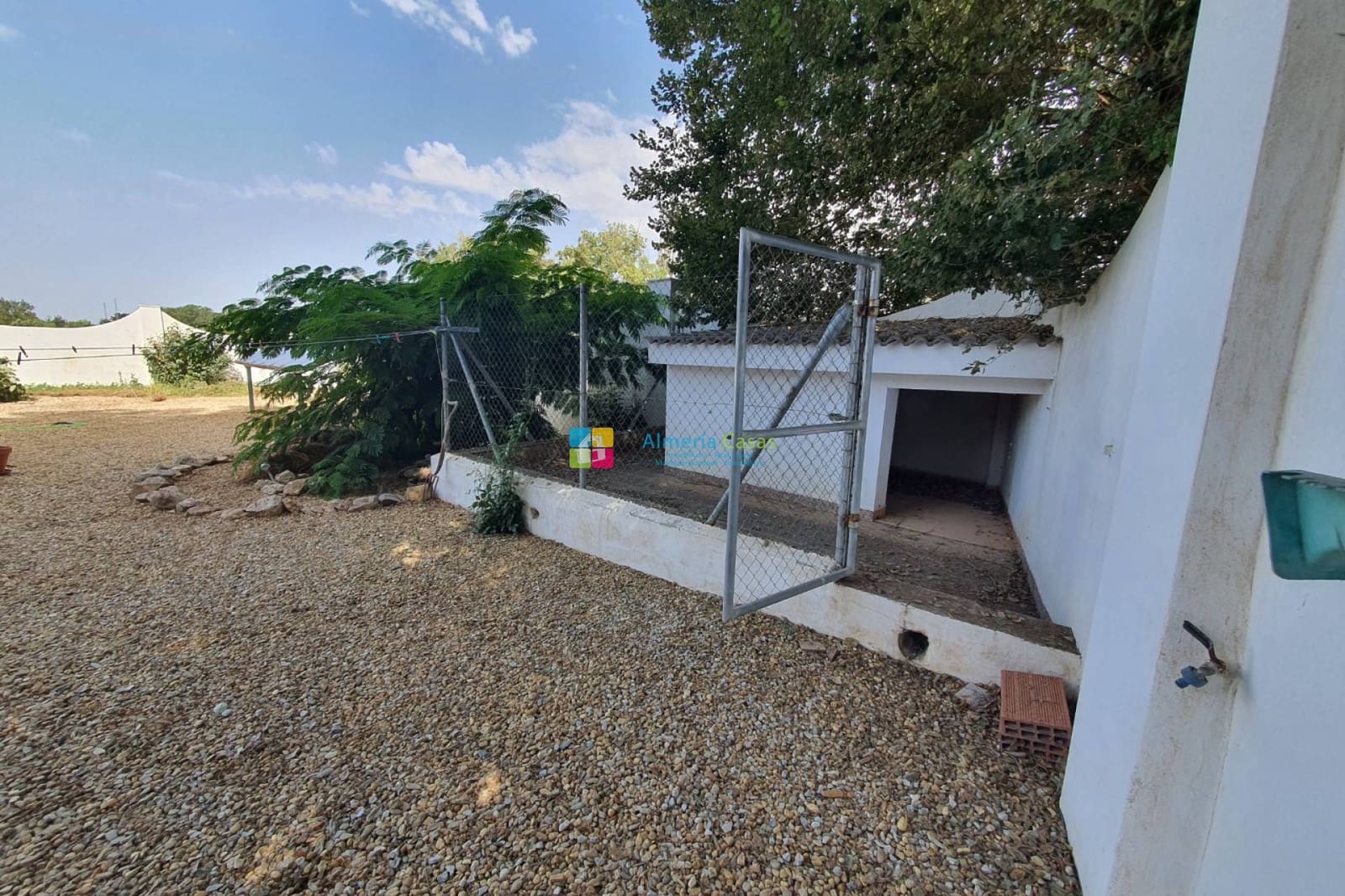 4 bedroom Villa for sale in Chirivel with pool - € 249,950 (Ref: 9730611)