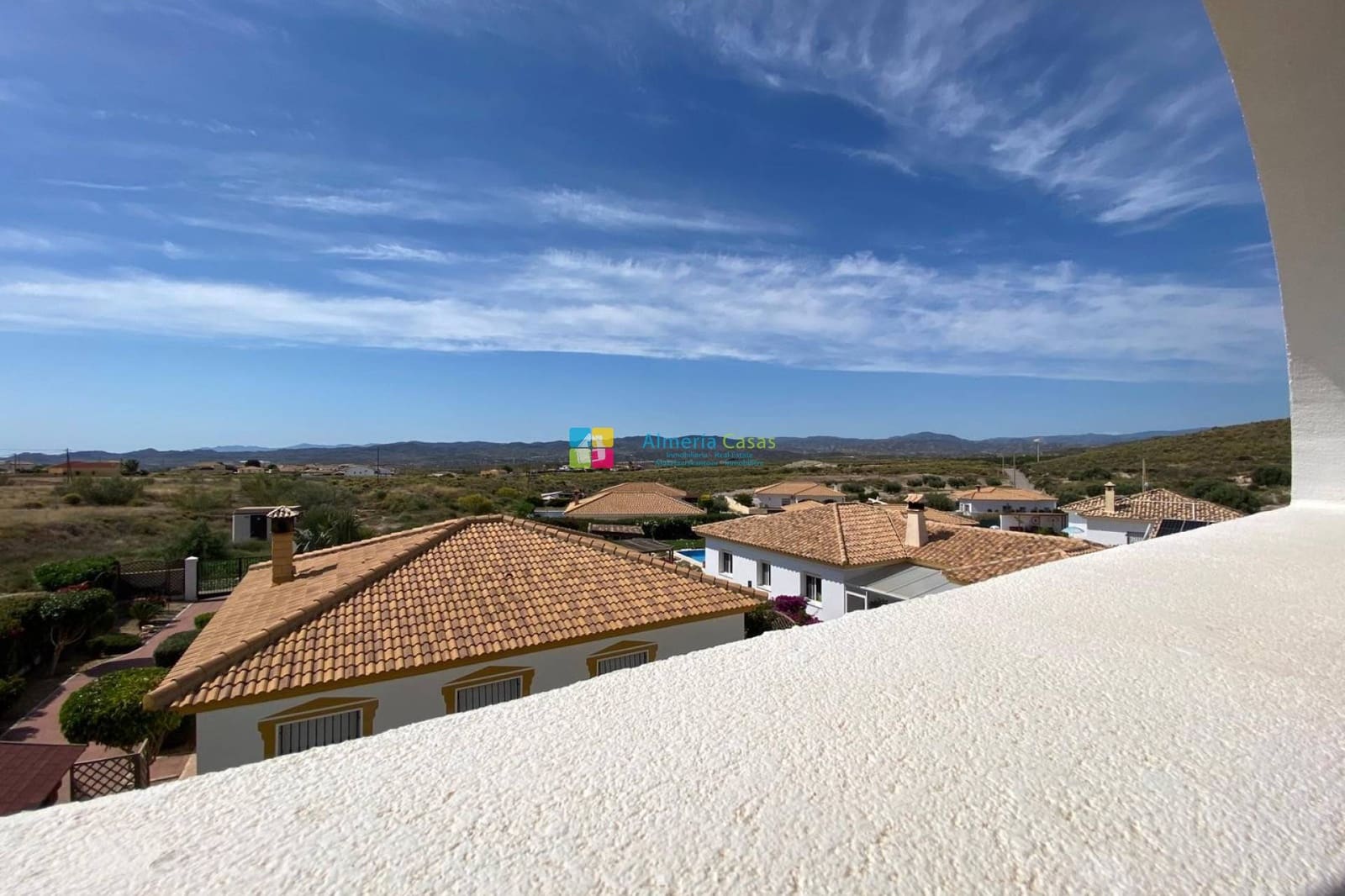 4 bedroom Villa for sale in Zurgena with pool - € 294,000 (Ref: 9730613)