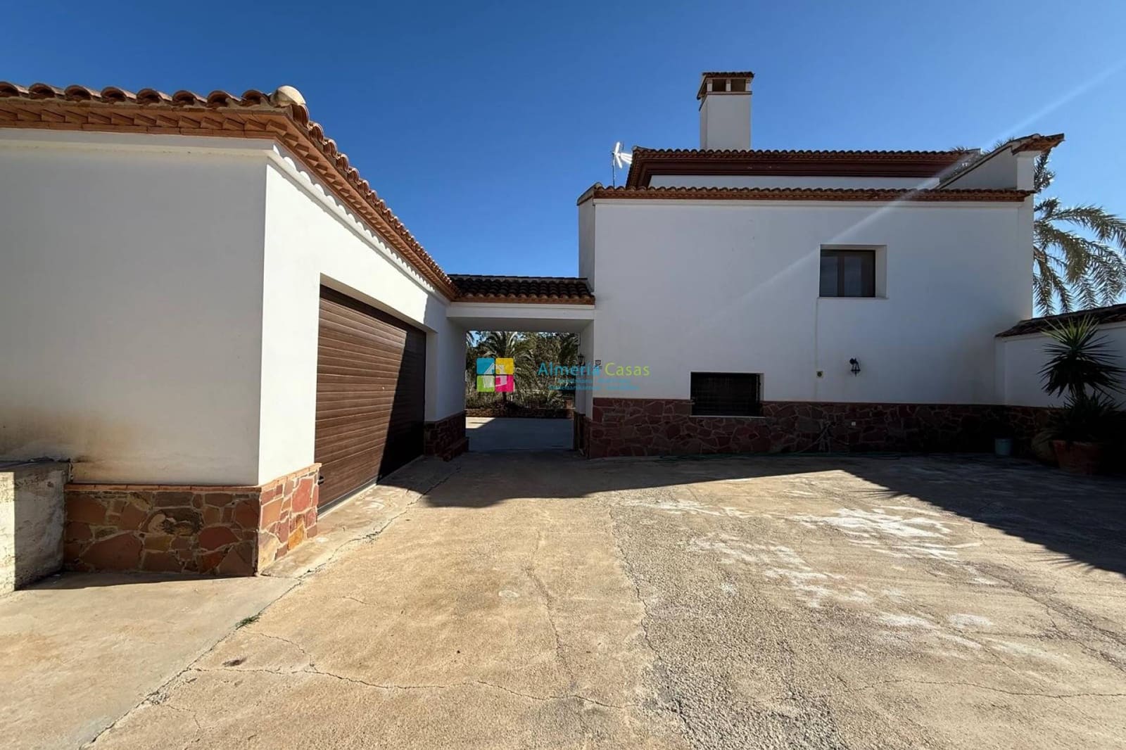 2 bedroom Finca/Country House for rent in Cantoria with pool garage - € 1,000 (Ref: 9730902)