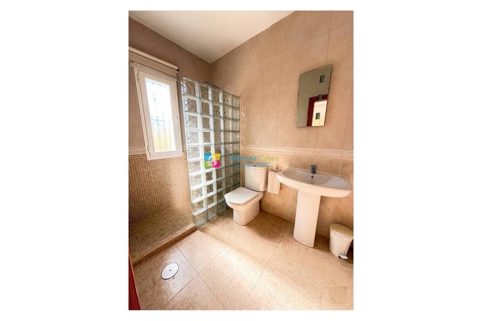 3 bedroom Villa for sale in Arboleas with pool - € 279,995 (Ref: 9733886)