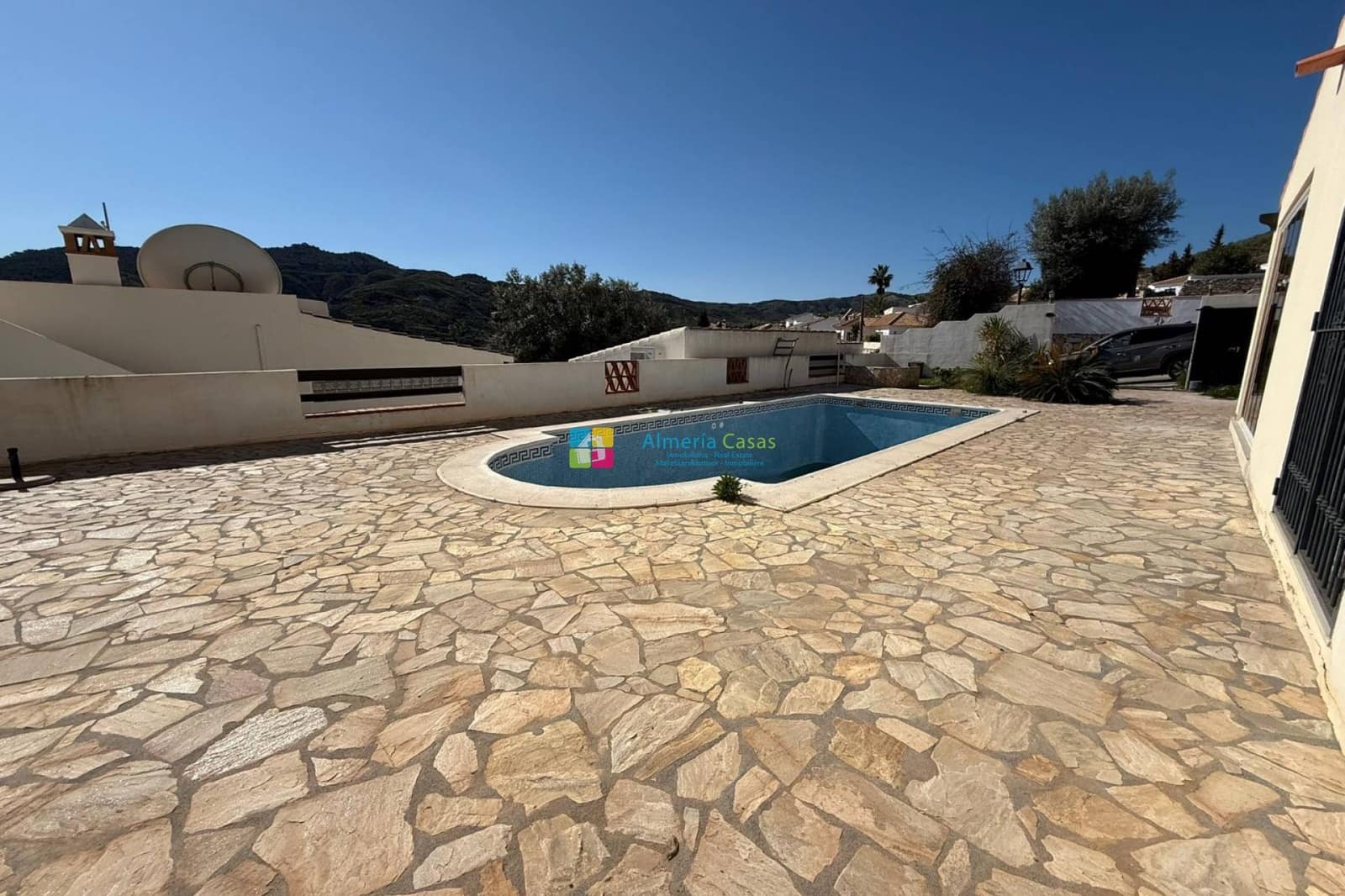 3 bedroom Villa for sale in Arboleas with pool - € 279,995 (Ref: 9733886)