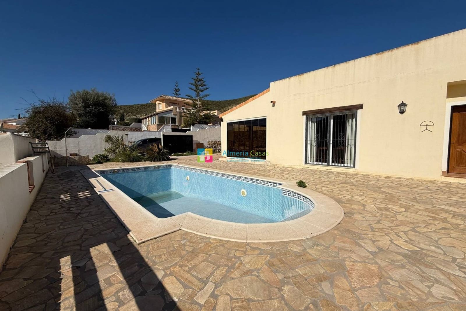 3 bedroom Villa for sale in Arboleas with pool - € 279,995 (Ref: 9733886)