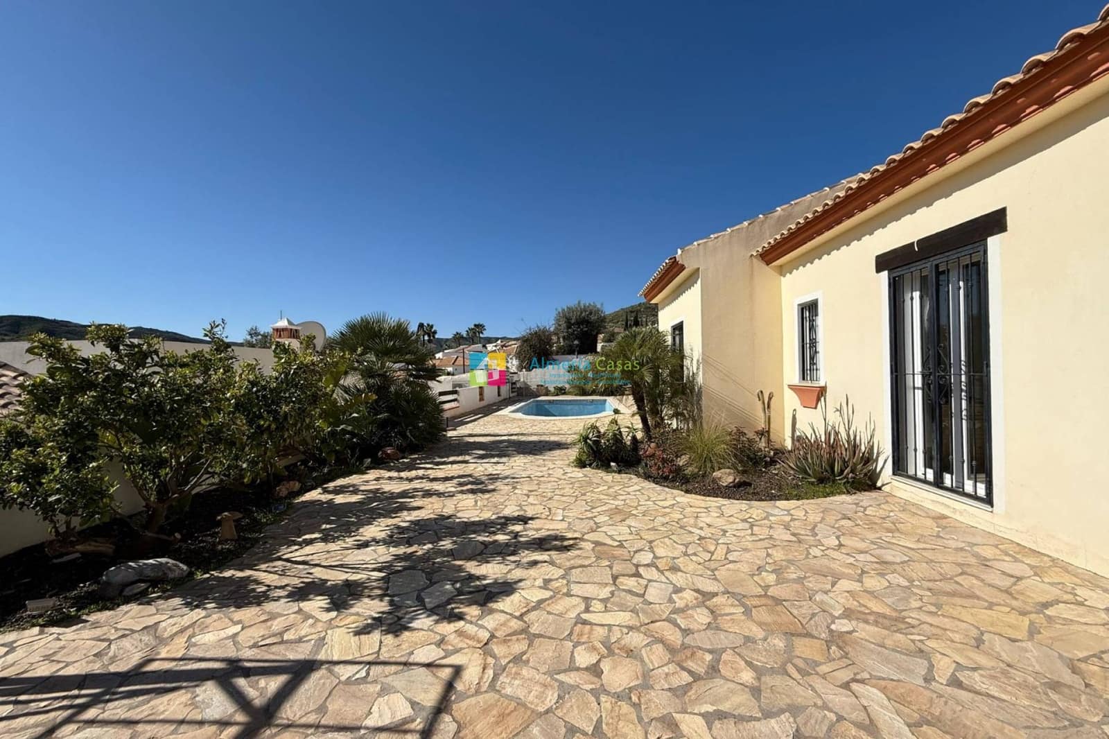 3 bedroom Villa for sale in Arboleas with pool - € 279,995 (Ref: 9733886)