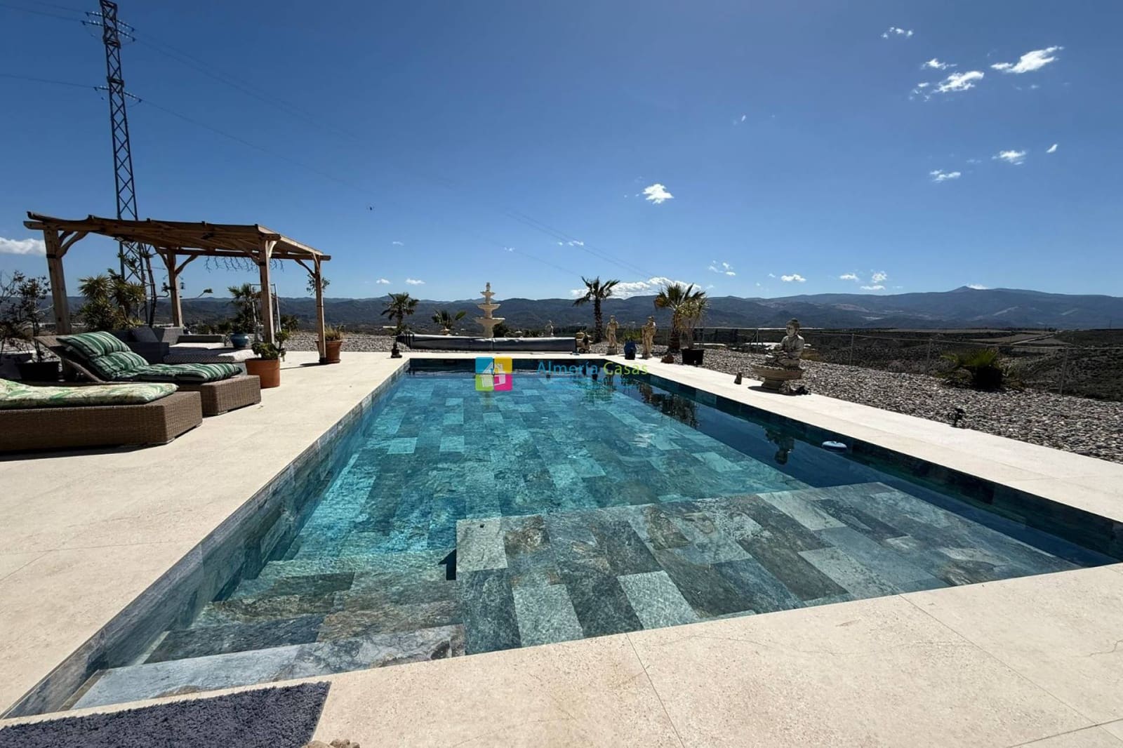 5 bedroom Villa for sale in Partaloa with pool garage - € 394,950 (Ref: 9737190)