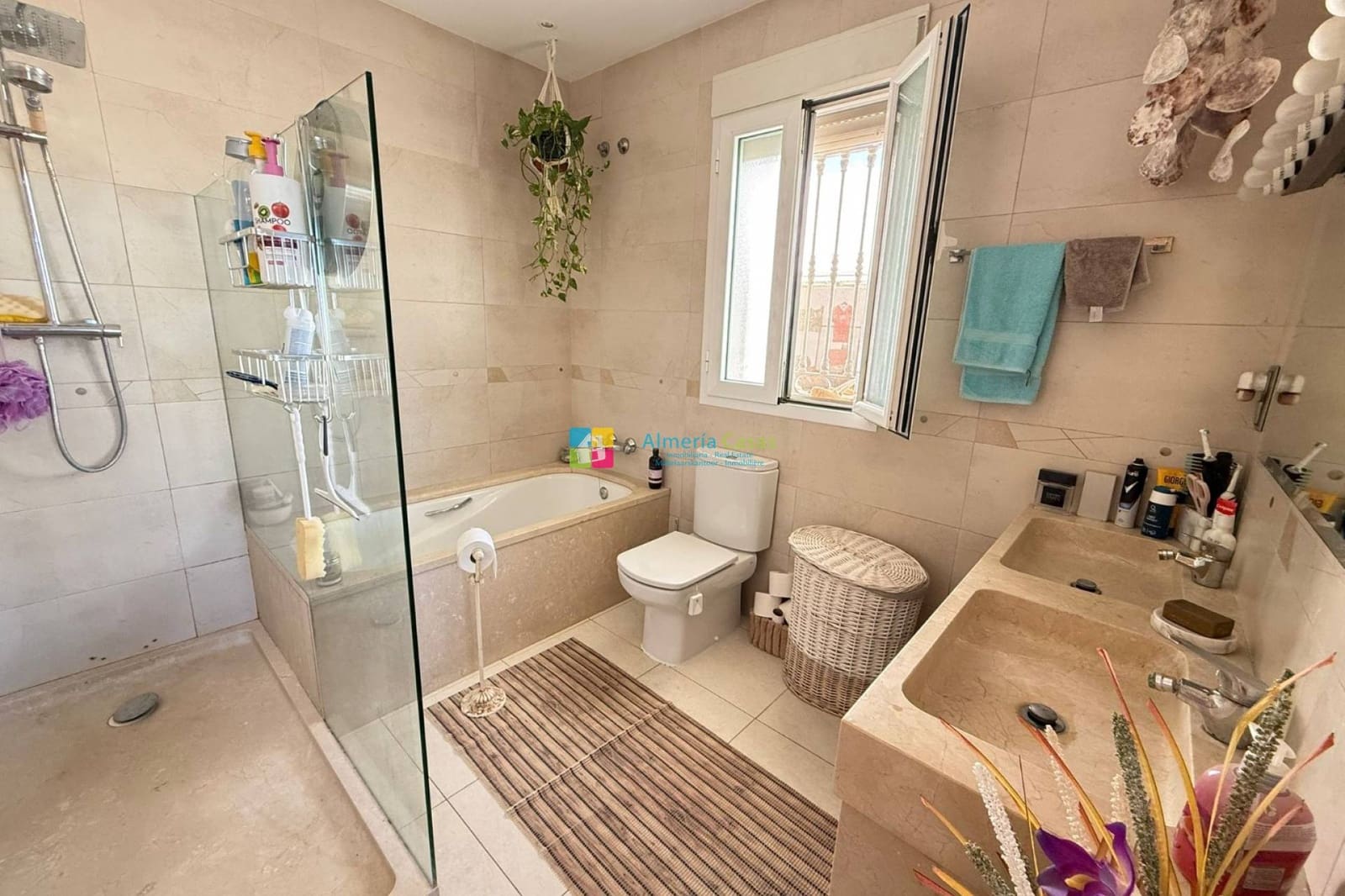 5 bedroom Villa for sale in Partaloa with pool garage - € 394,950 (Ref: 9737190)