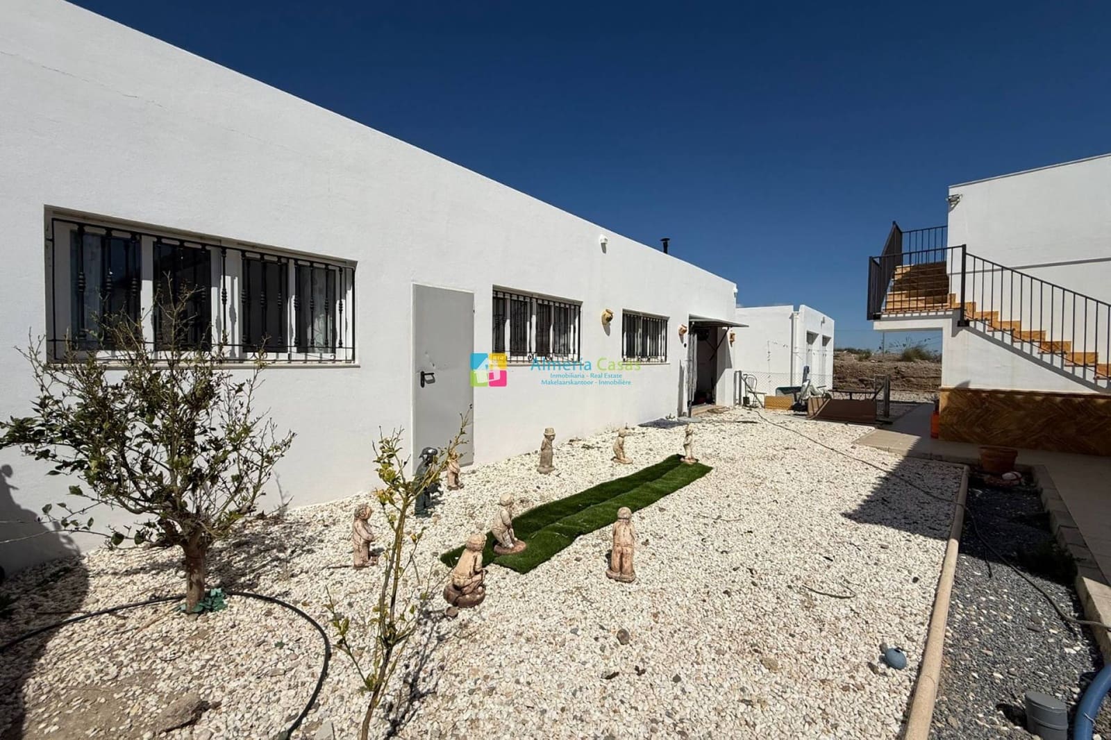 5 bedroom Villa for sale in Partaloa with pool garage - € 394,950 (Ref: 9737190)