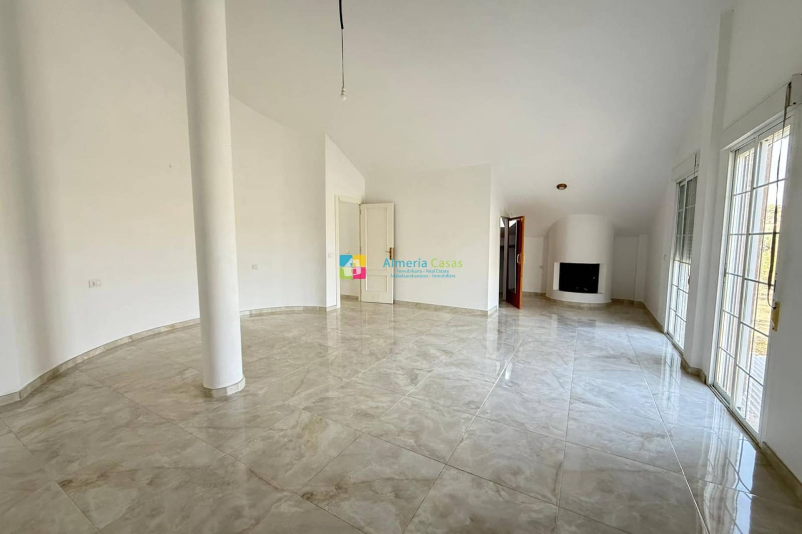 Finca/Maison de Campagne de 4 chambres à louer à Albox - 850 € (Ref: 9749304)