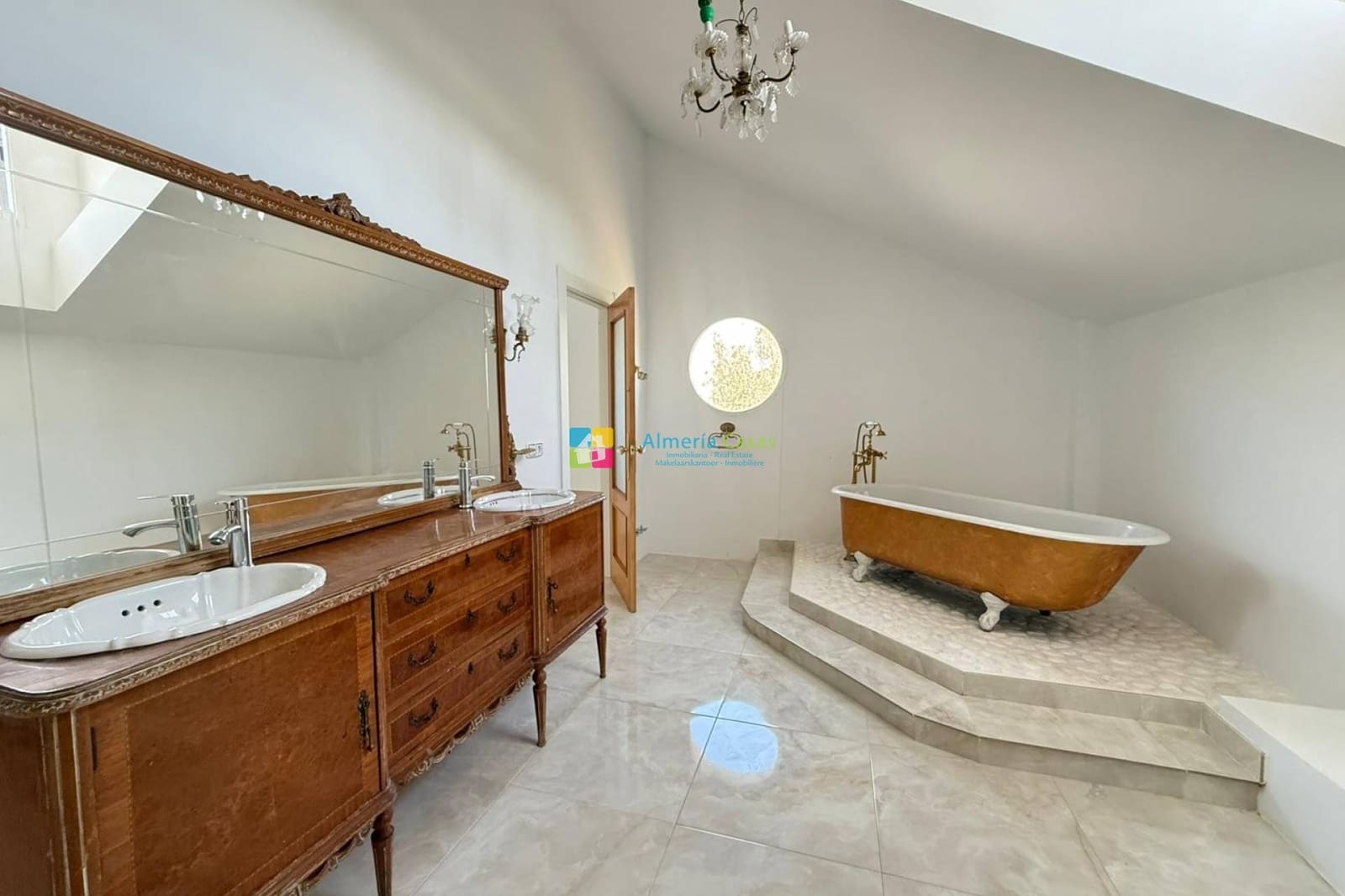 Finca/Maison de Campagne de 4 chambres à louer à Albox - 850 € (Ref: 9749304)