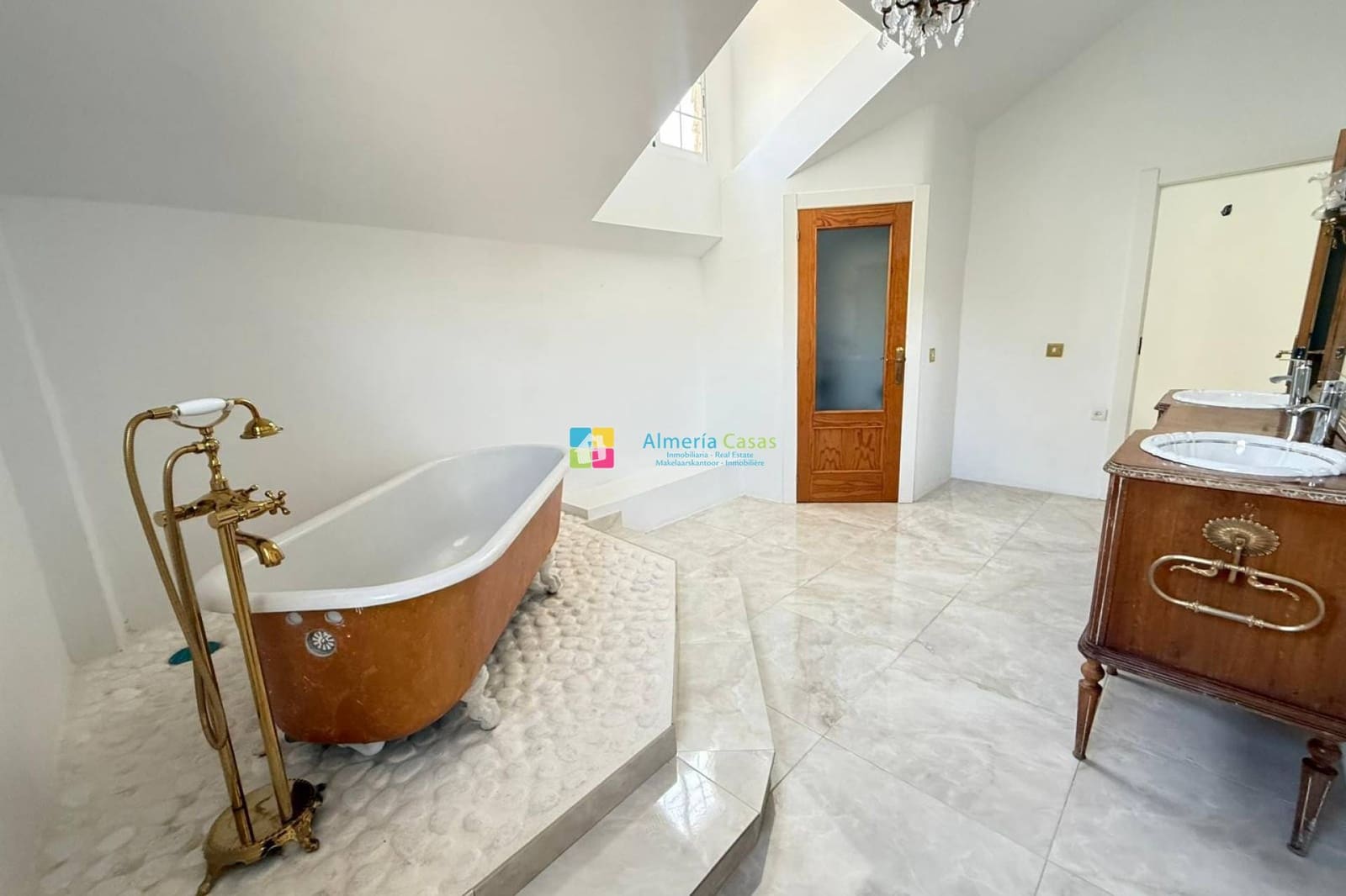 Finca/Maison de Campagne de 4 chambres à louer à Albox - 850 € (Ref: 9749304)