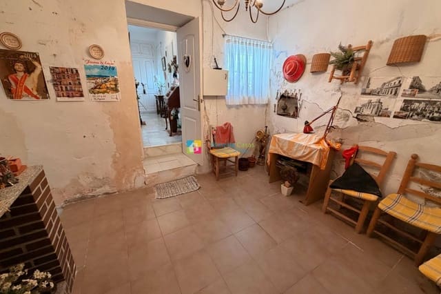 5 soverom Hus til salgs i Lúcar med garasje - € 149 950 (Ref: 9778606)