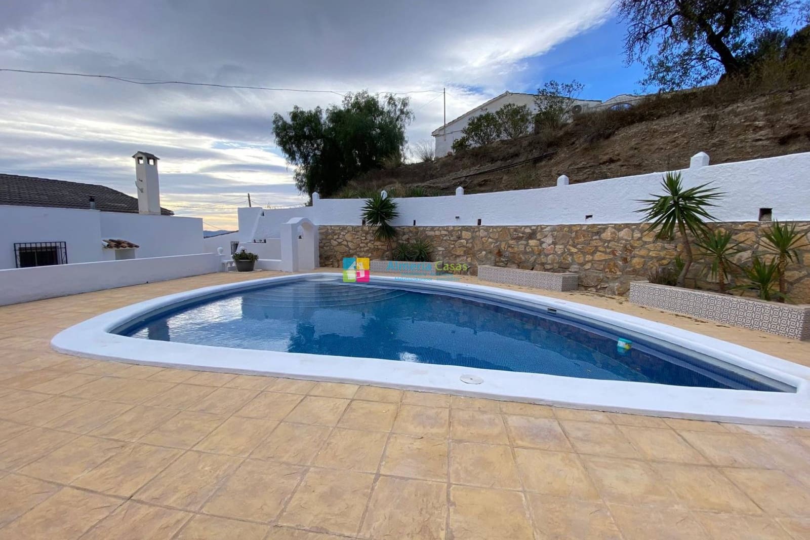 Finca/Casa Rural de 4 habitaciones en Pocicas en venta con piscina - 249.000 € (Ref: 9781364)