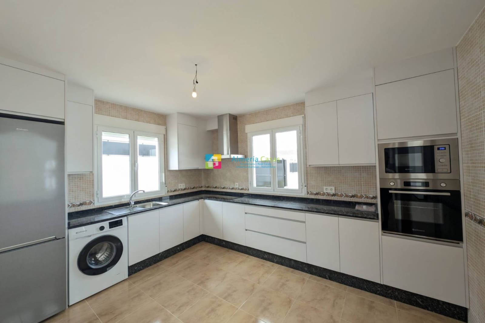 3 makuuhuone Huvila myytävänä paikassa Arboleas mukana uima-altaan - 265 000 € (Ref: 9781365)