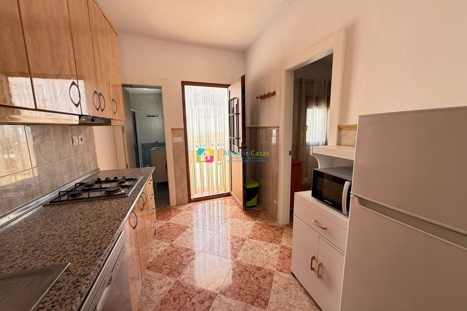 2 bedroom Townhouse for rent in Albox with pool - € 650 (Ref: 9787671)