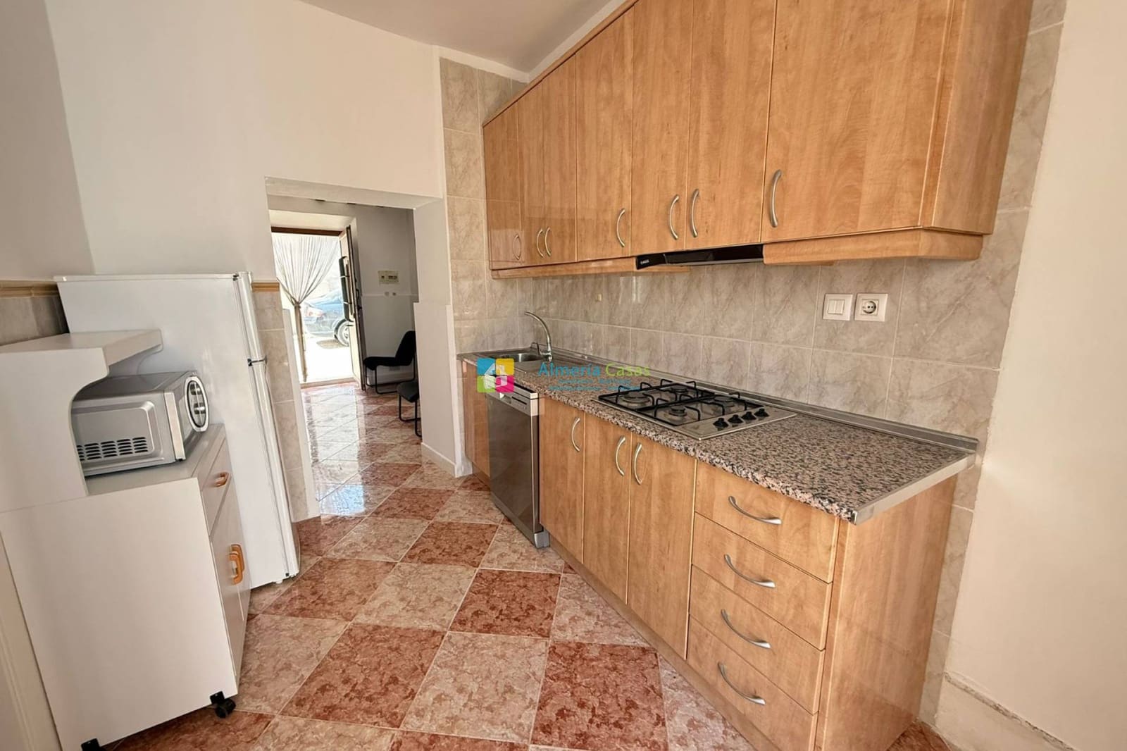 2 bedroom Townhouse for rent in Albox with pool - € 650 (Ref: 9787671)