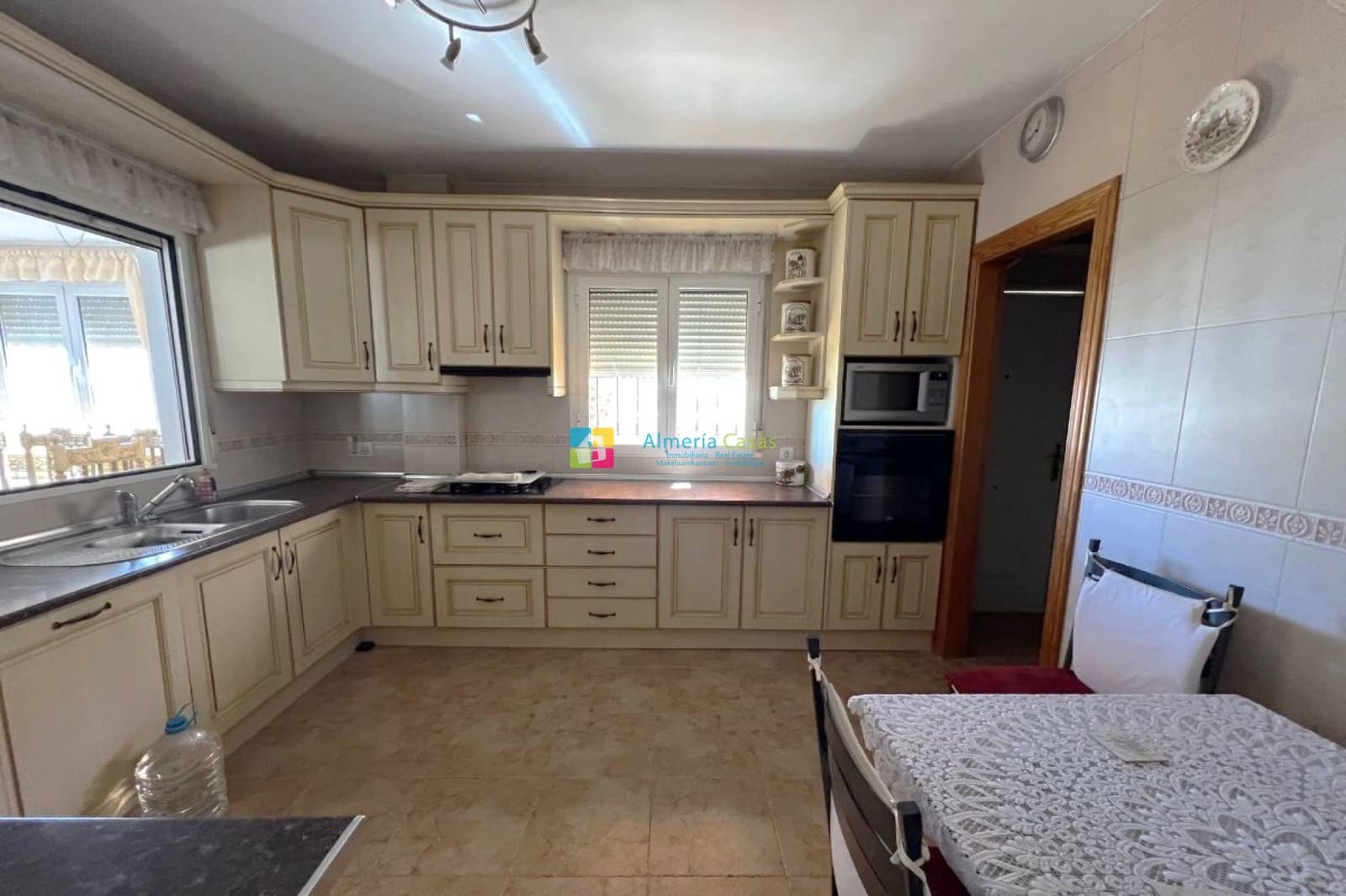 5 Zimmer Villa zu verkaufen in Arboleas mit Pool - 359.995 € (Ref: 9789412)