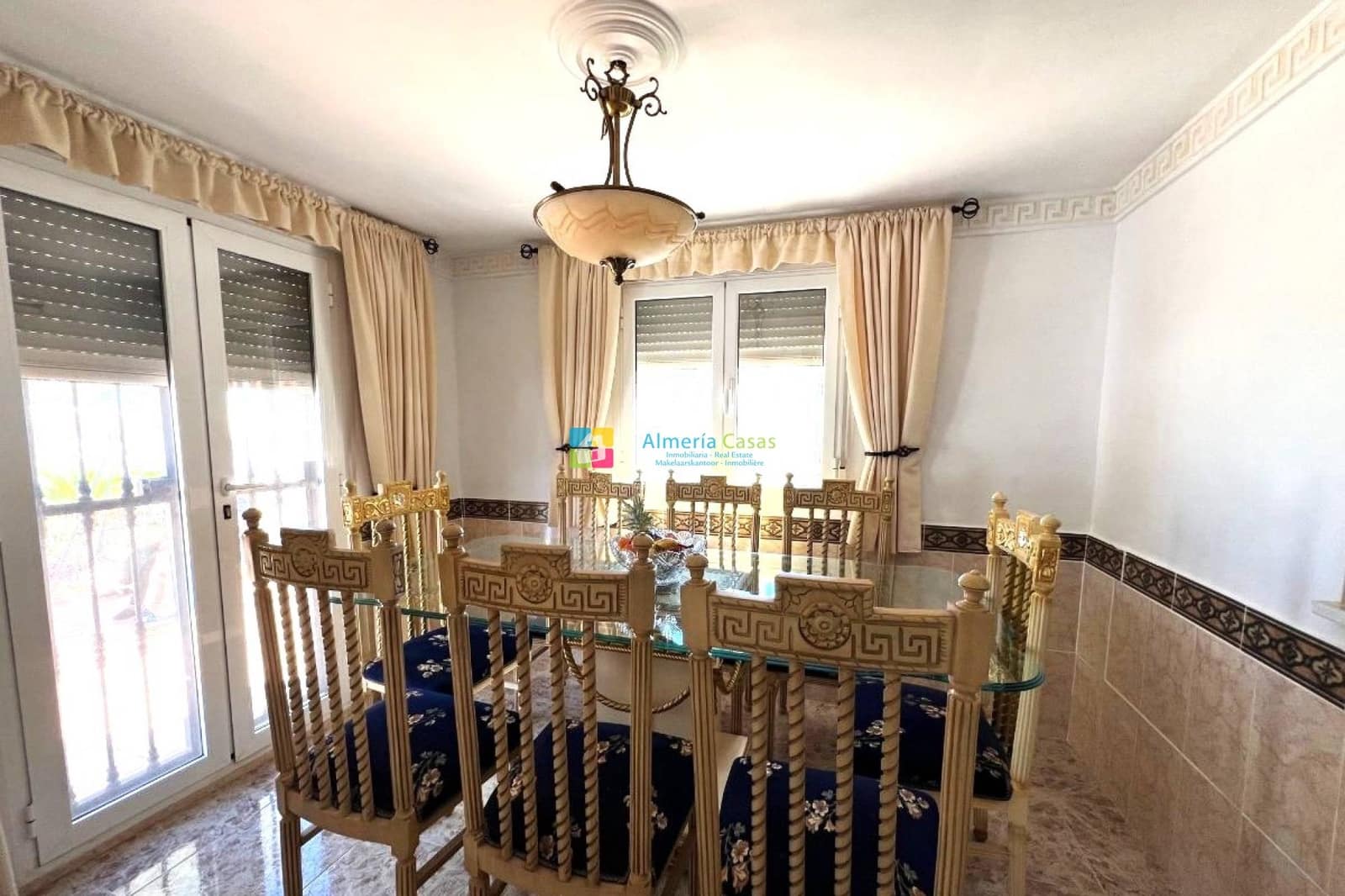 5 Zimmer Villa zu verkaufen in Arboleas mit Pool - 359.995 € (Ref: 9789412)