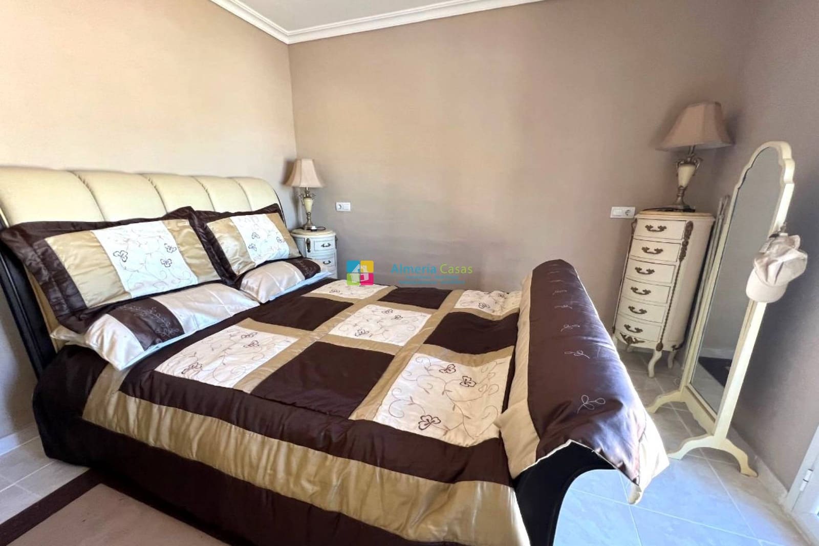 5 Zimmer Villa zu verkaufen in Arboleas mit Pool - 359.995 € (Ref: 9789412)