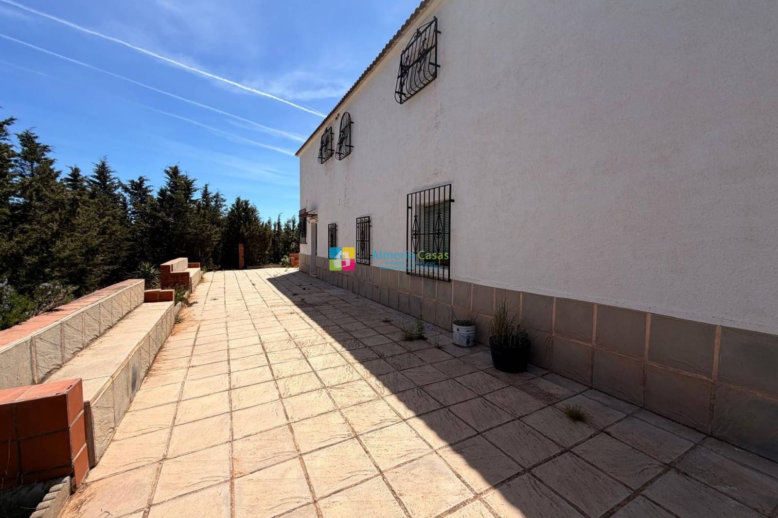 5 soveværelse Finca/Landehus til salg i Saliente Alto med garage - € 149.950 (Ref: 9789570)