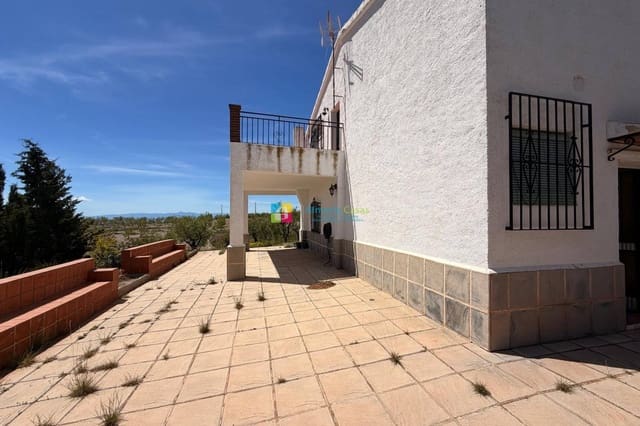 5 soveværelse Finca/Landehus til salg i Saliente Alto, Albox med garage - € 149.950 (Ref: 9789570)