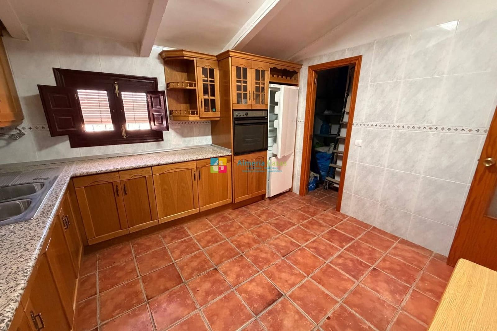 5 soveværelse Finca/Landehus til salg i Saliente Alto med garage - € 149.950 (Ref: 9789570)