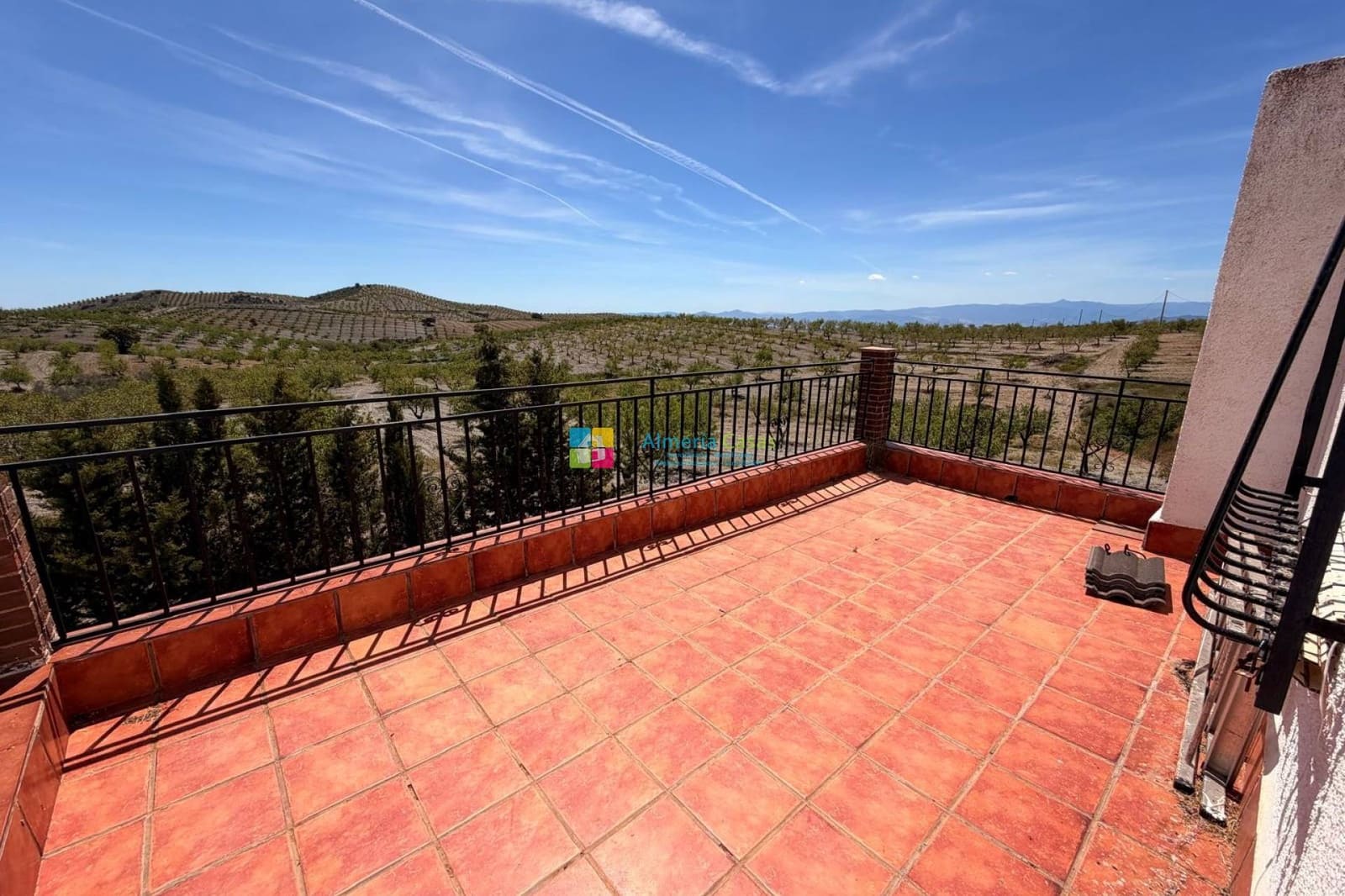 5 soveværelse Finca/Landehus til salg i Saliente Alto med garage - € 149.950 (Ref: 9789570)