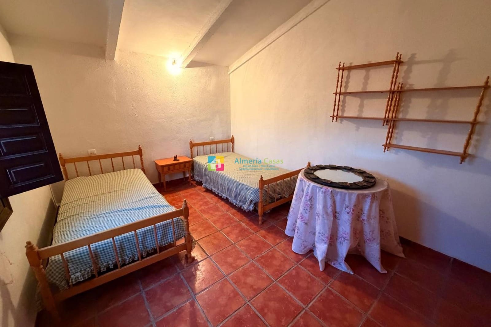 5 soveværelse Finca/Landehus til salg i Saliente Alto med garage - € 149.950 (Ref: 9789570)