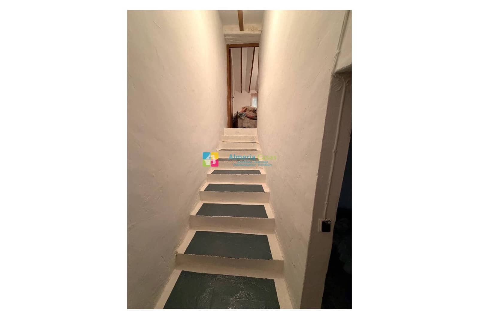 7 sypialnia Finka/Dom wiejski na sprzedaż w Lubrin z garażem - 139 950 € (Ref: 9795495)