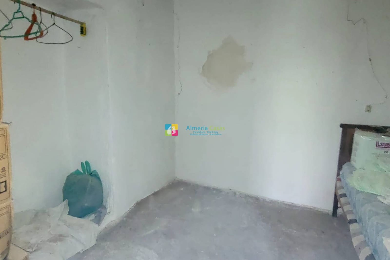 7 chambre Maison de Ville à vendre à Albanchez - 55 000 € (Ref: 9797709)