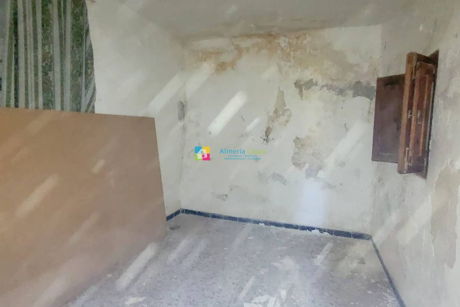 7 chambre Maison de Ville à vendre à Albanchez - 55 000 € (Ref: 9797709)