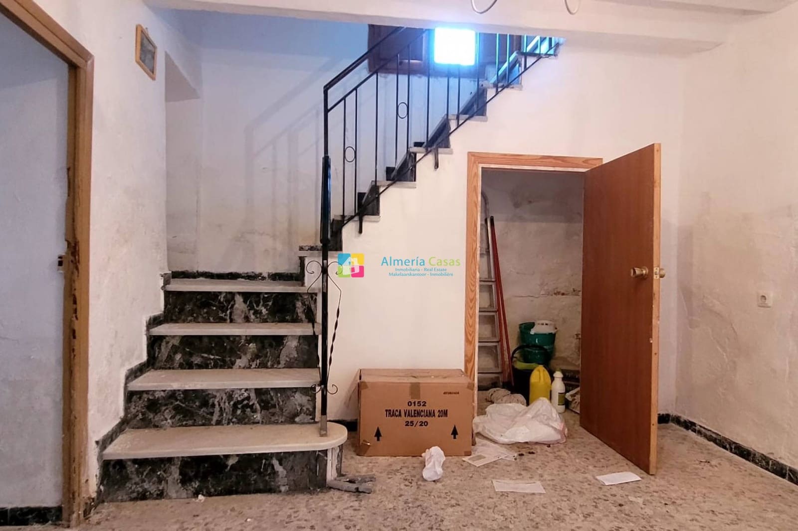 7 chambre Maison de Ville à vendre à Albanchez - 55 000 € (Ref: 9797709)