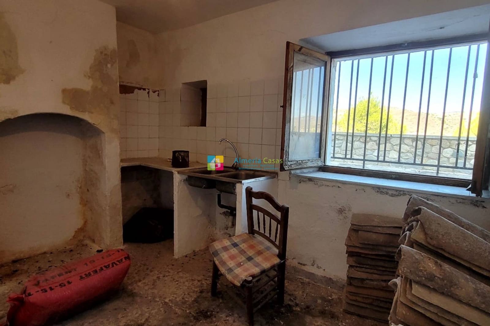 7 chambre Maison de Ville à vendre à Albanchez - 55 000 € (Ref: 9797709)