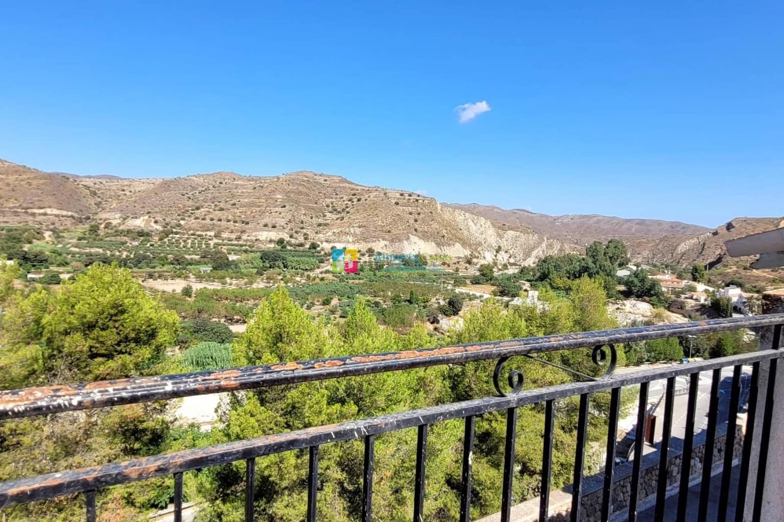 7 chambre Maison de Ville à vendre à Albanchez - 55 000 € (Ref: 9797709)