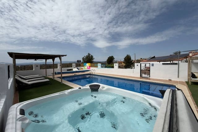 Finca/Casa Rural de 5 habitaciones en Arroyo Medina, Oria en venta con piscina - 485.000 € (Ref: 9807083)