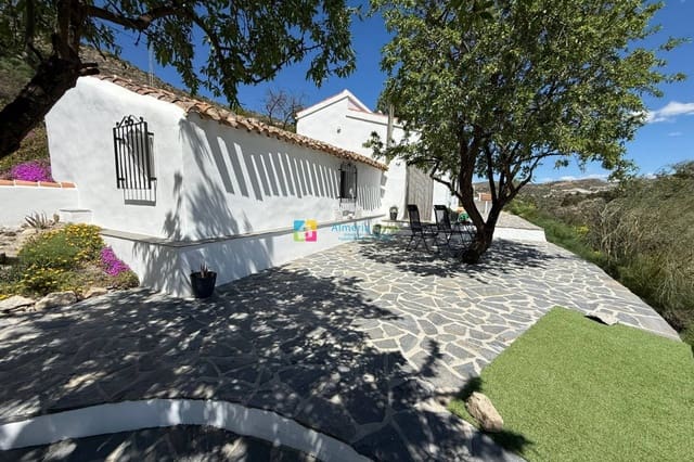 3 quarto Quinta/Casa Rural para venda em Los Cerricos, Oria com piscina - 159 950 € (Ref: 9807084)