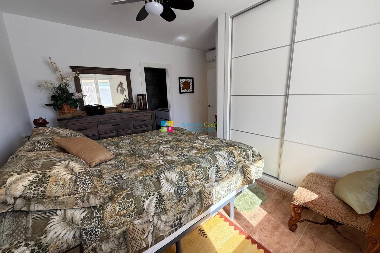 Chalet de 3 habitaciones en Arboleas en venta con piscina - 294.950 € (Ref: 9807086)