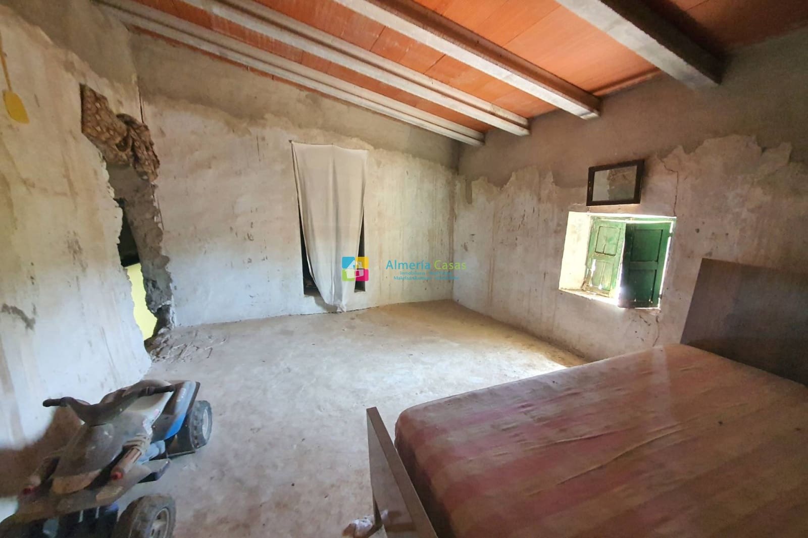 6 bedroom Finca/Country House for sale in La Concepcion - € 130,000 (Ref: 9814699)