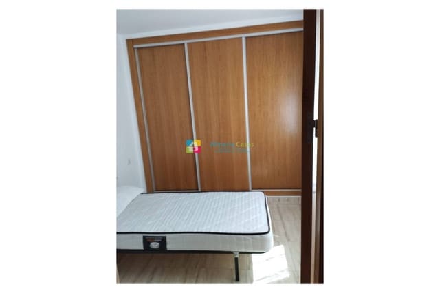 3 slaapkamer Appartement te huur in Albox met garage - € 650 (Ref: 9816120)