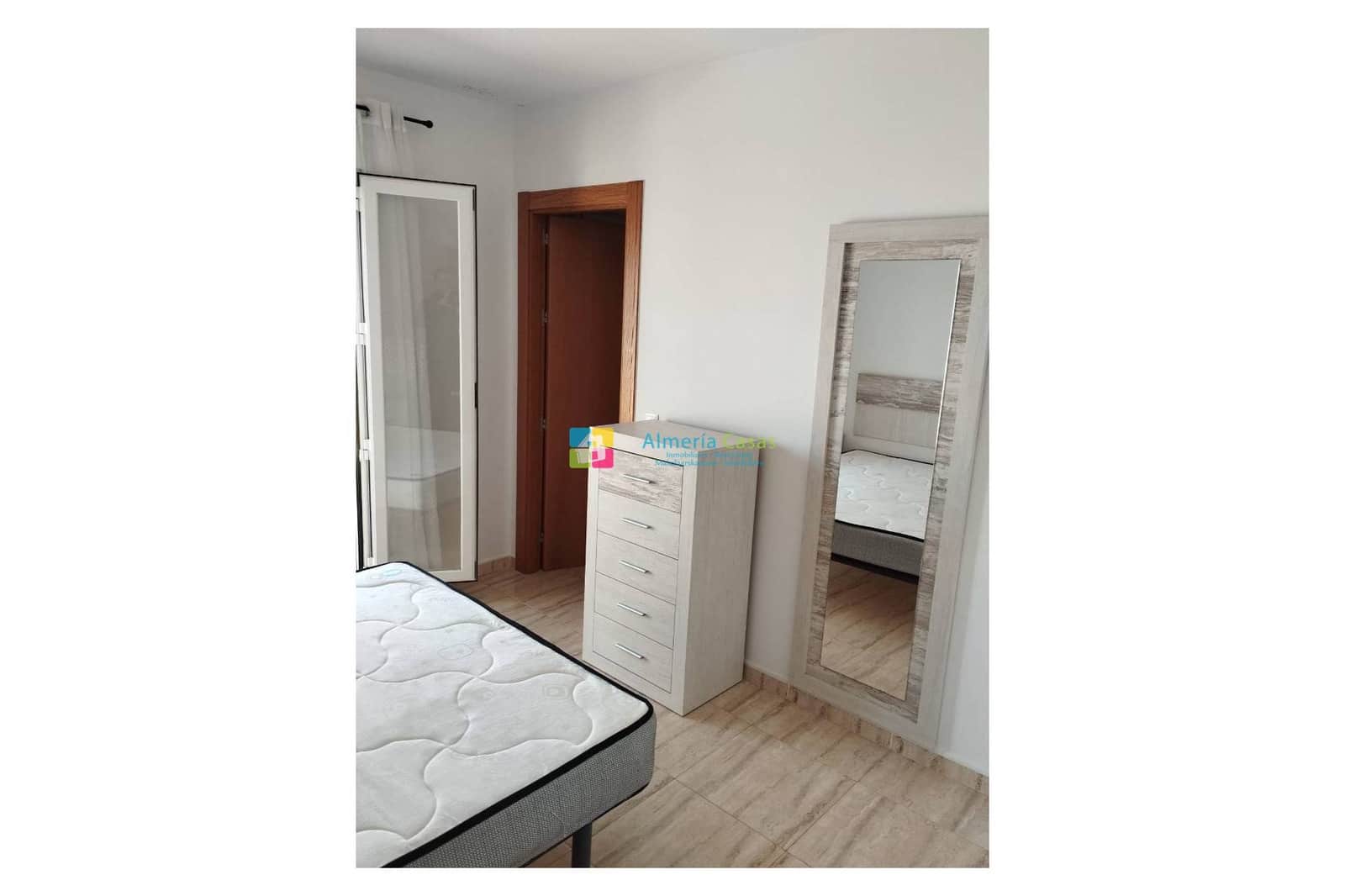 3 slaapkamer Appartement te huur in Albox met garage - € 650 (Ref: 9816120)