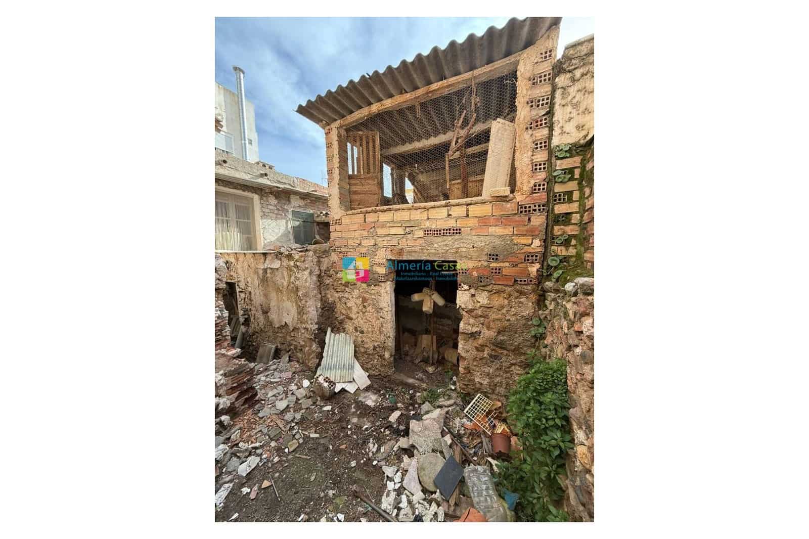 6 Zimmer Haus zu verkaufen in Cantoria - 65.000 € (Ref: 9818733)