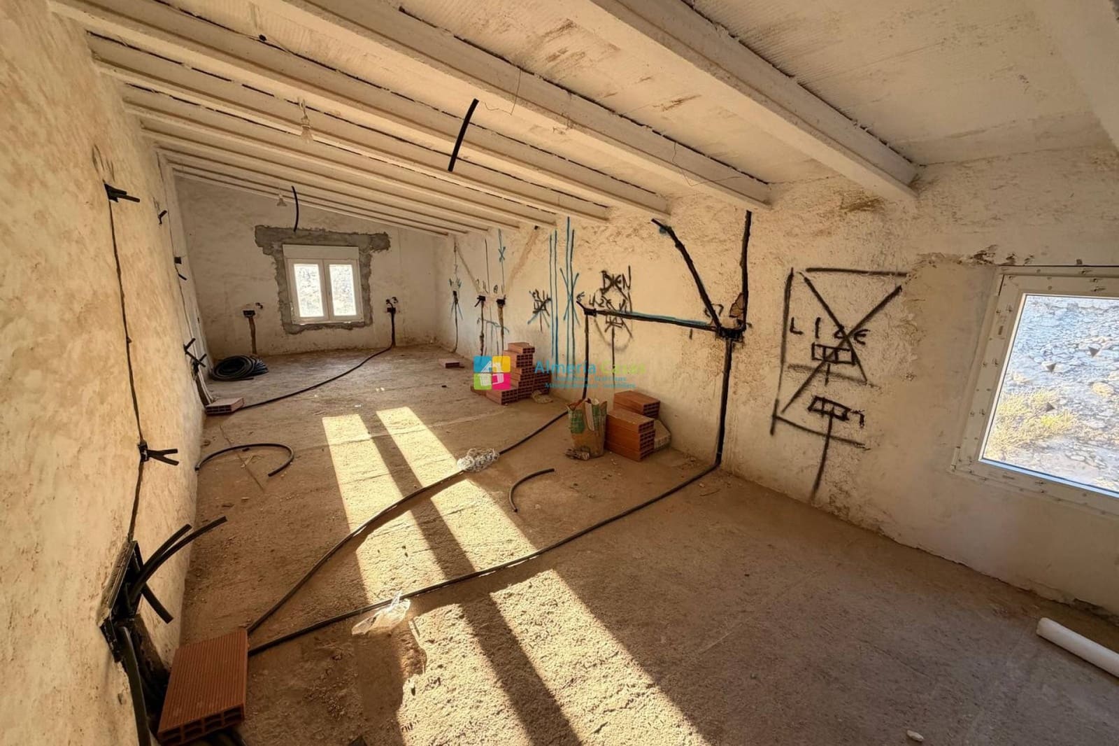 5 bedroom Finca/Country House for sale in Taberno with garage - € 119,500 (Ref: 9827645)