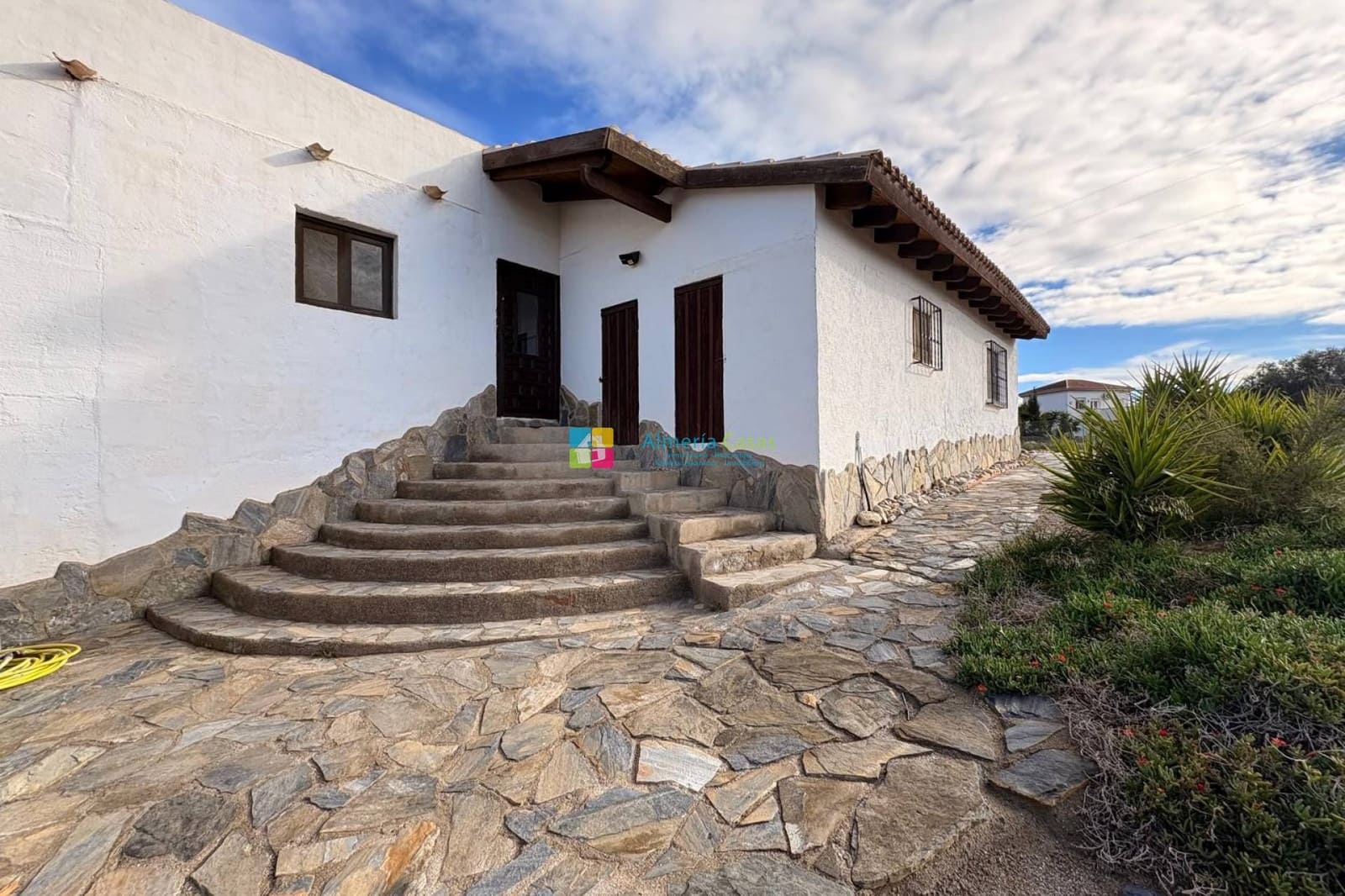 4 bedroom Finca/Country House for sale in La Piedra Amarilla - € 285,000 (Ref: 9829743)