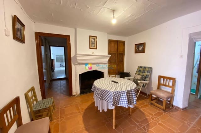 8 soveværelse Byhus til salg i Albanchez - € 89.000 (Ref: 9829744)