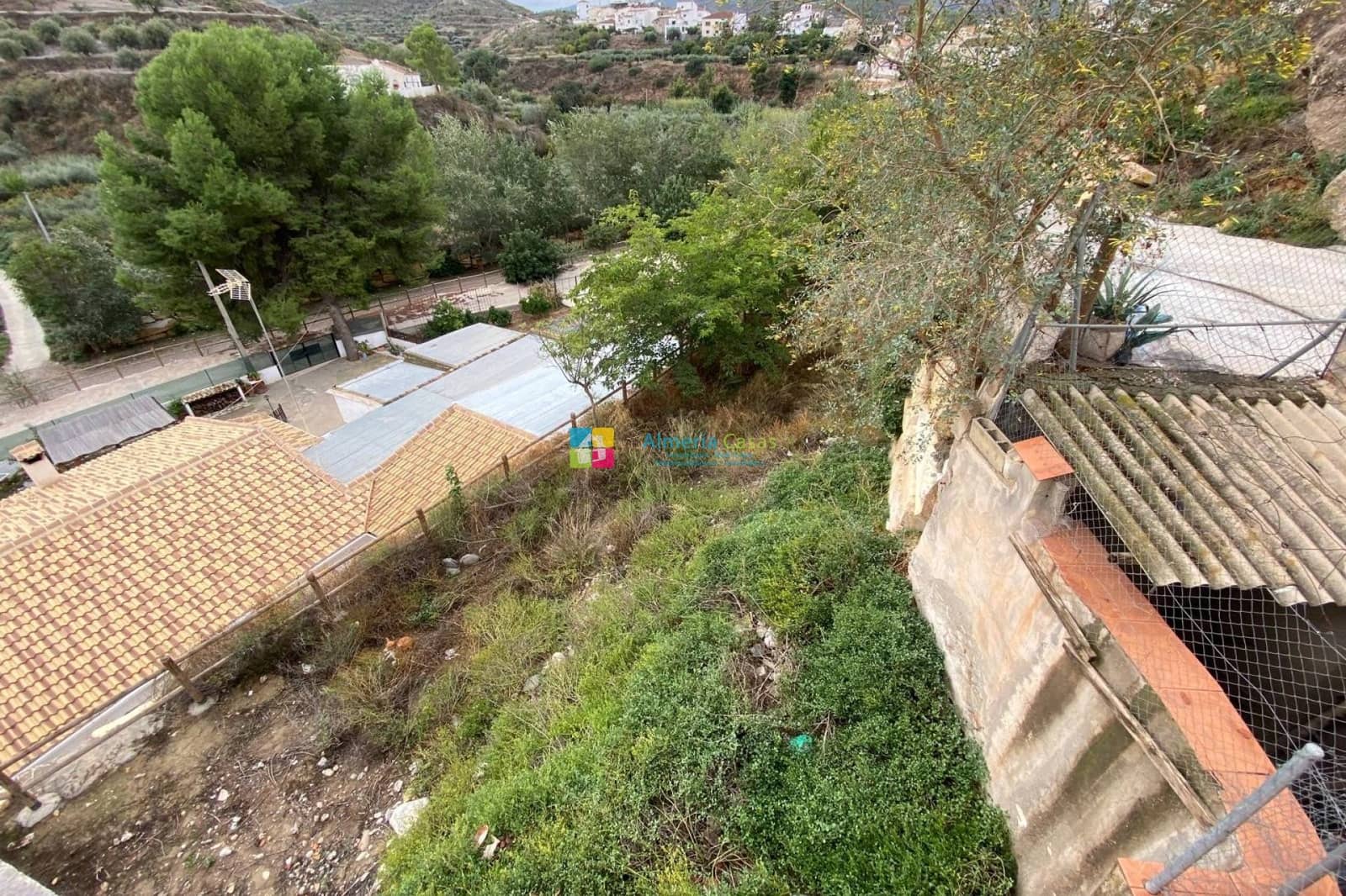 8 soveværelse Byhus til salg i Albanchez - € 89.000 (Ref: 9829744)