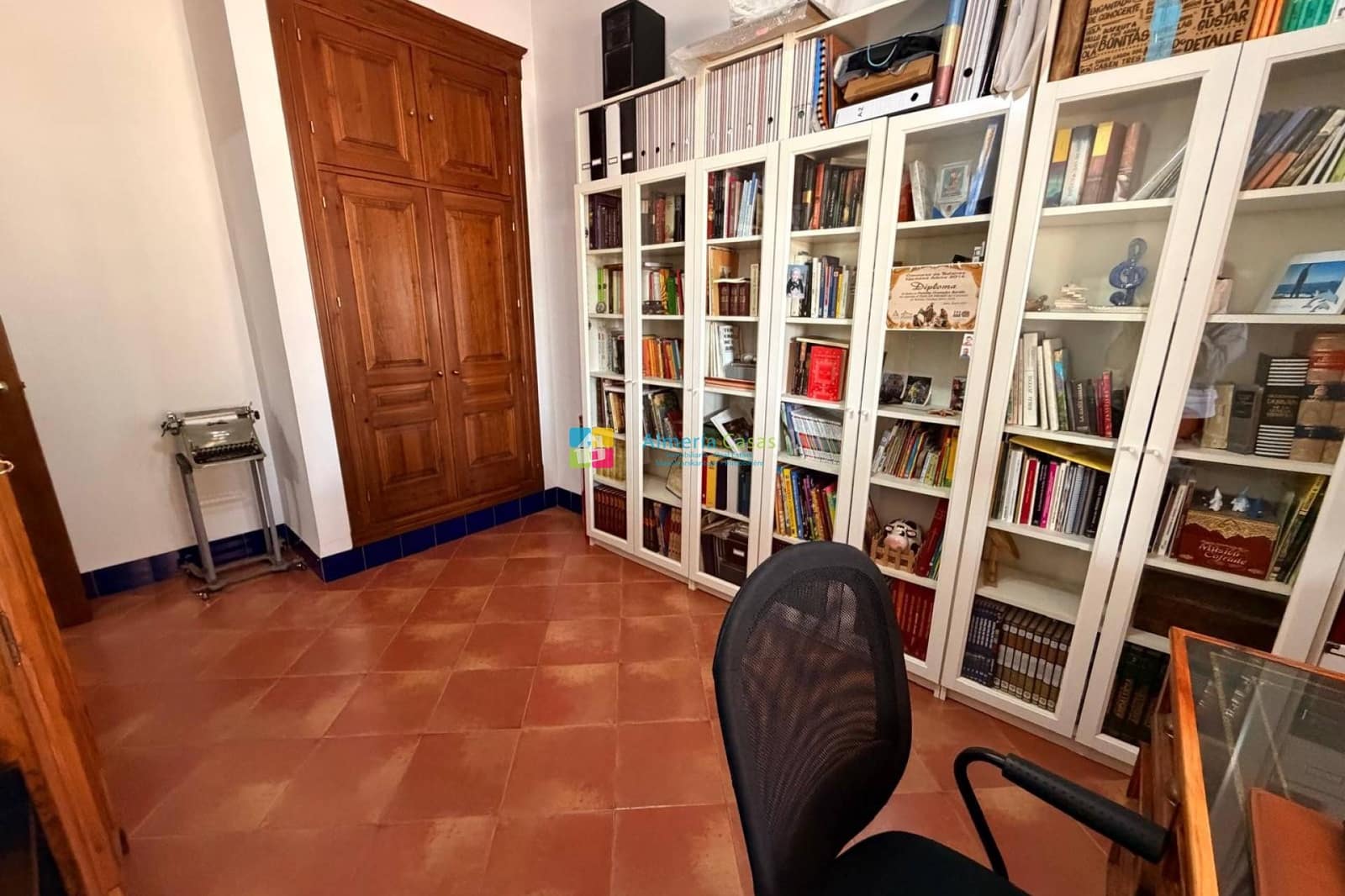 4 bedroom Villa for sale in Locaiba with pool garage - € 389,000 (Ref: 9830004)