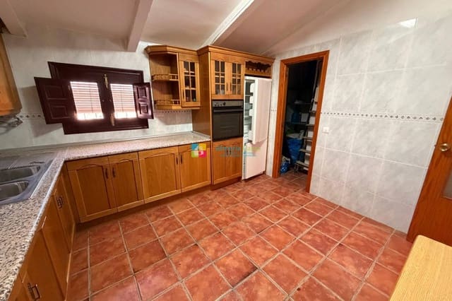 5 soveværelse Finca/Landehus til salg i Saliente Alto, Albox med garage - € 149.950 (Ref: 9830005)