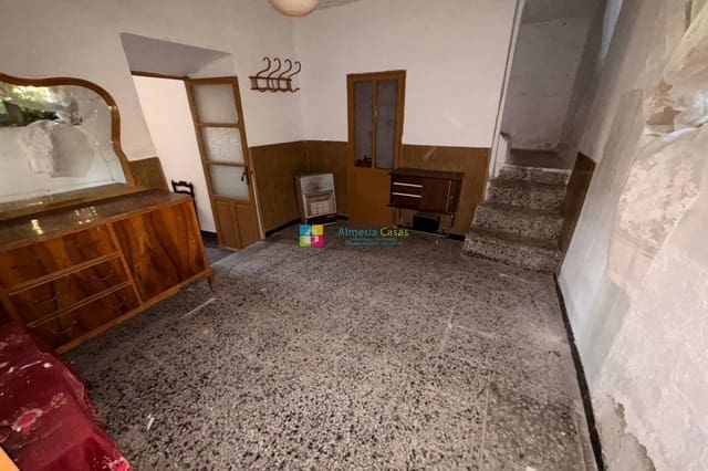 4 makuuhuone Maalaistalo myytävänä paikassa Oria - 69 500 € (Ref: 9832286)